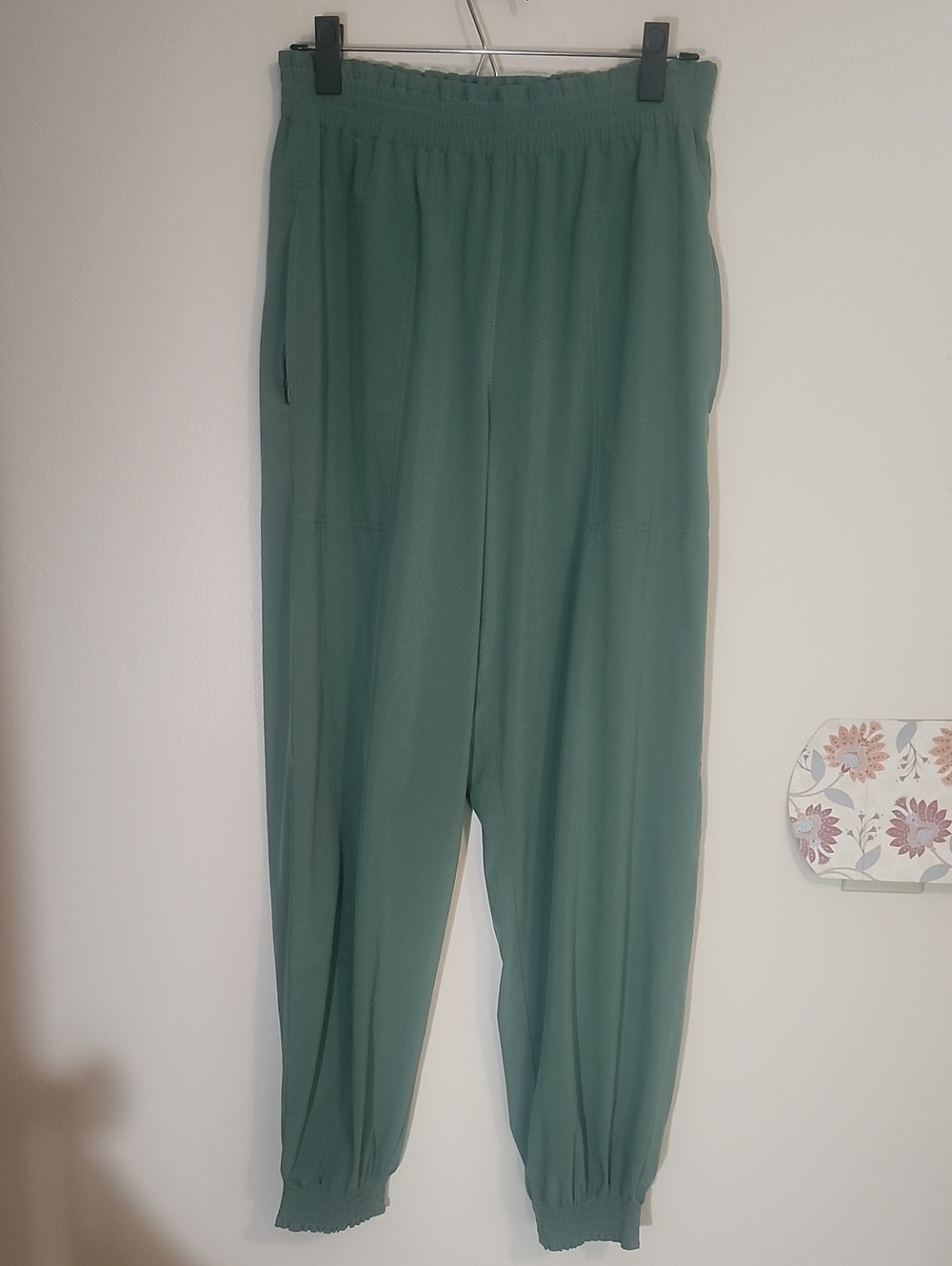 Athleta Savannah Track Jogger Vineyard Green Pants 8 TALL